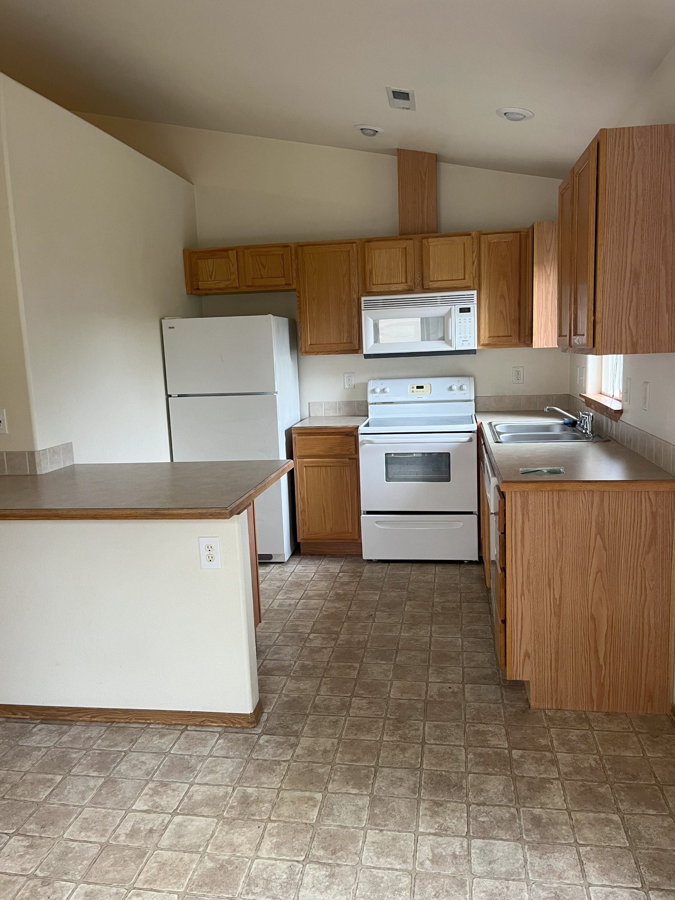 1925 East Wilson Lane - D