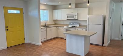 1015 S Hayes St - A